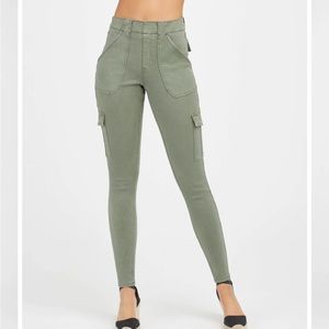 Spanx stretch twill ankle cargo pants